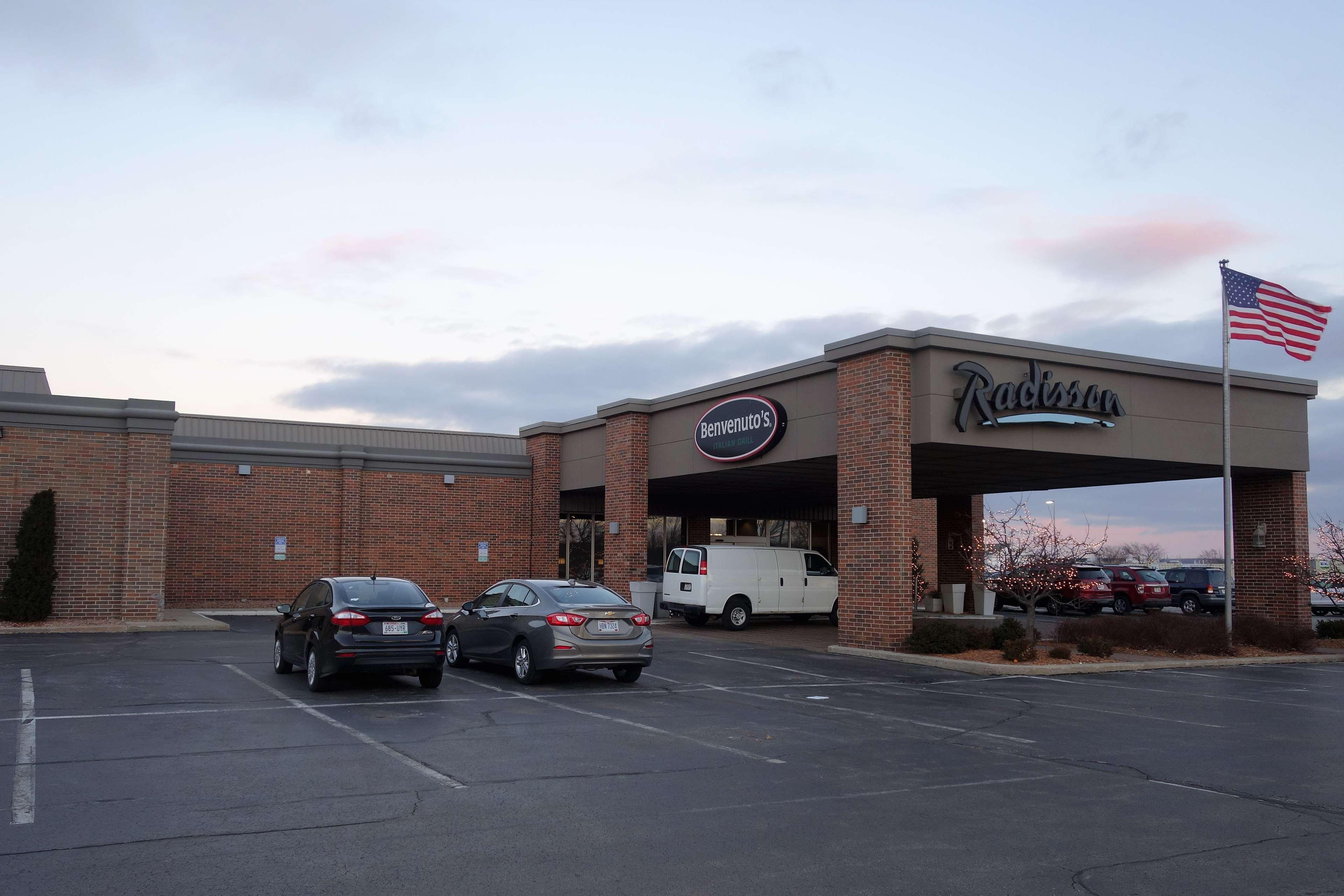 Radisson Hotel And Conference Center Fond Du Lac Exterior foto
